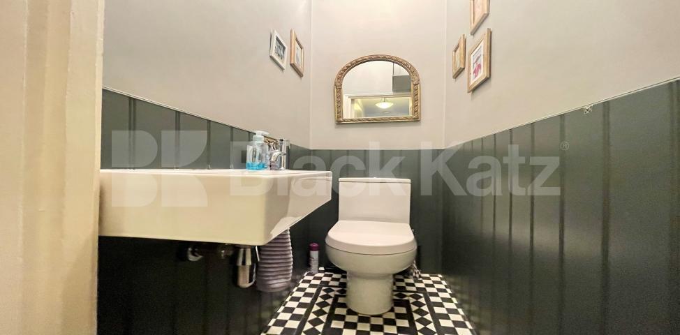 			LET , 3 Bedroom, 1 bath, 1 reception Apartment			 Rattray Road, Brixton